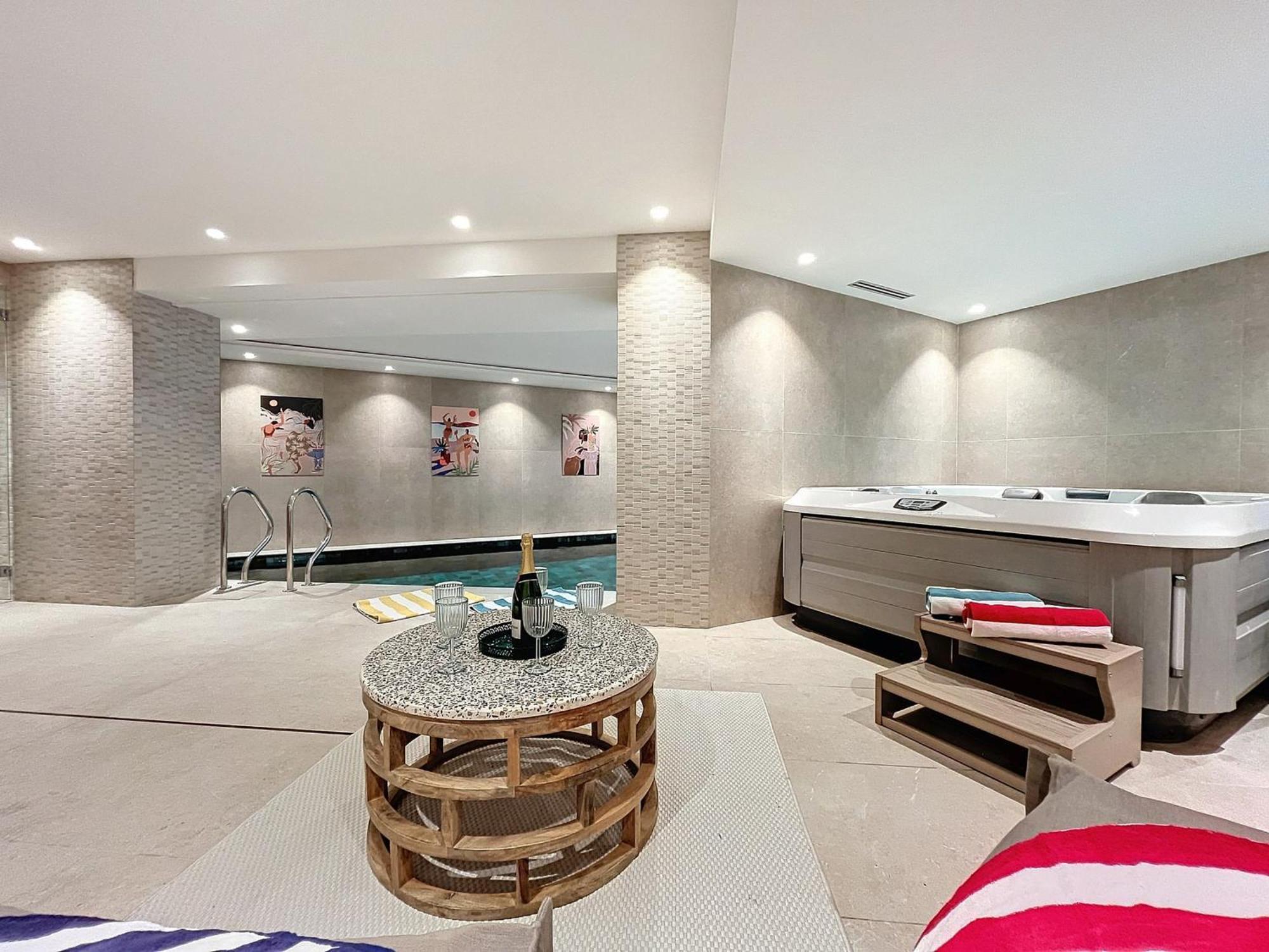 Chalet Meribel, 11 Pieces, 15 Personnes - Fr-1-688-79 Εξωτερικό φωτογραφία